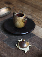 Leaf Lid Stand