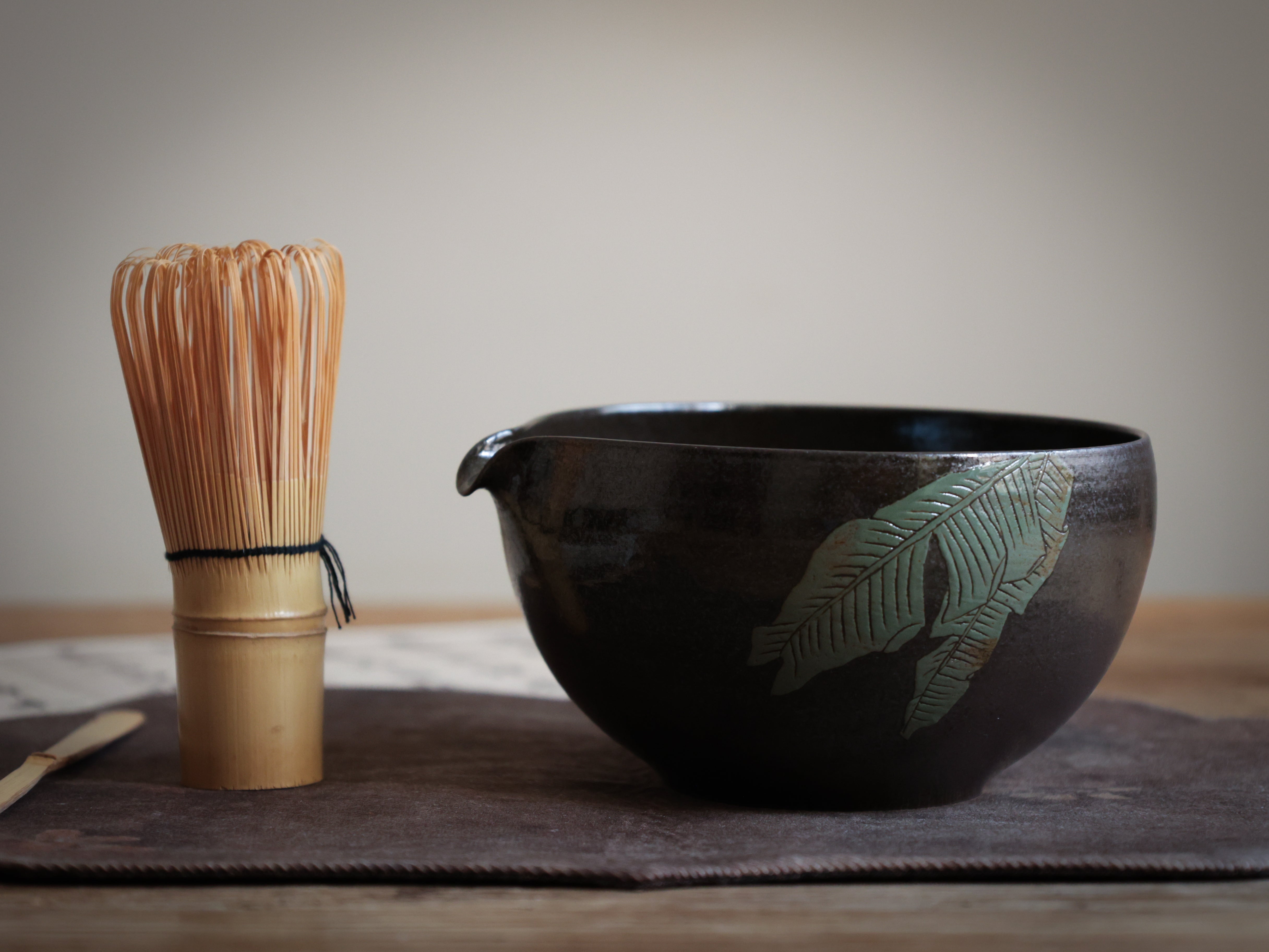 Handpainted Leaves Mettalic Tea Bowl (chawan) #06