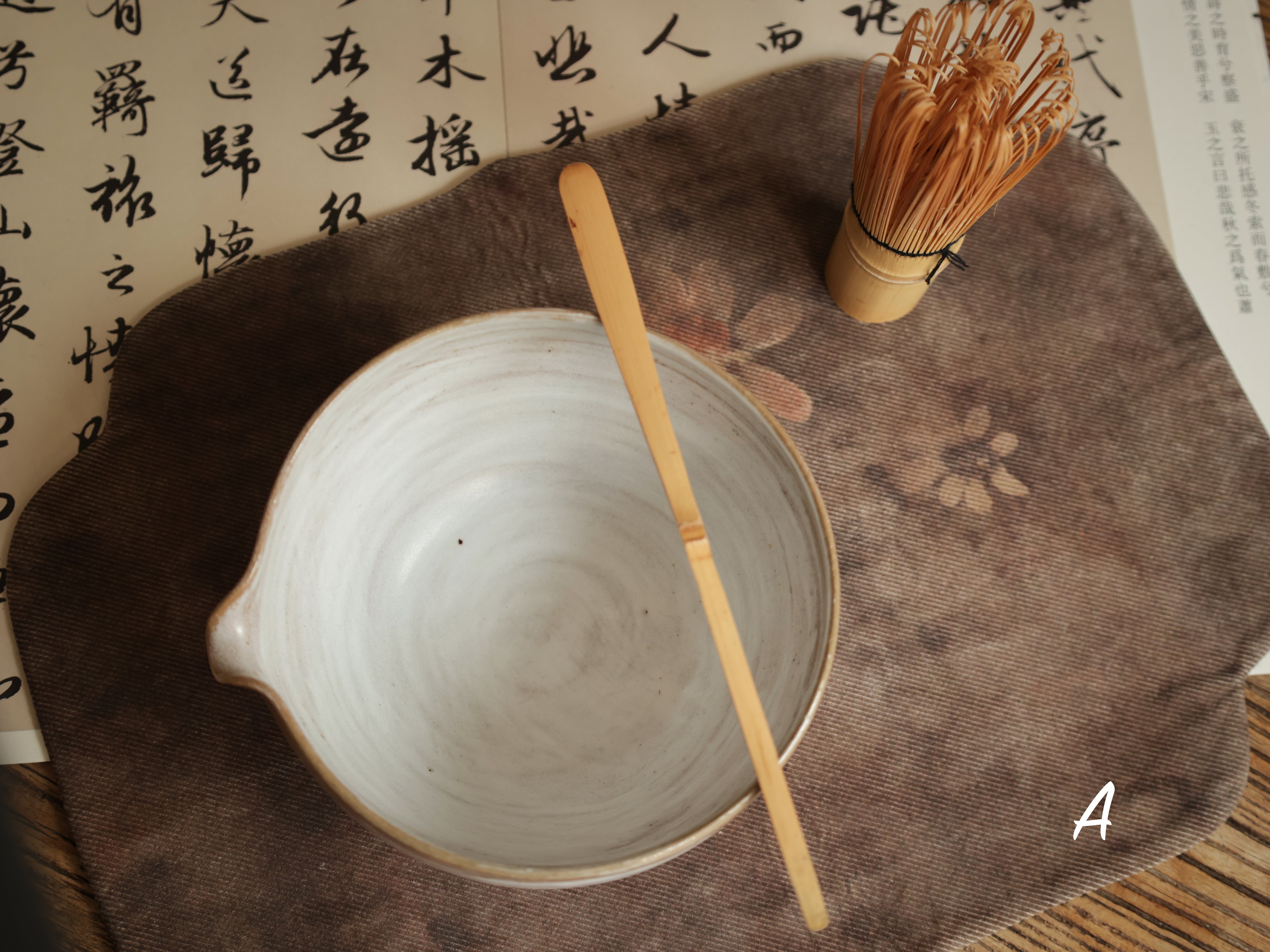 White Swirls Tea Bowl (Matcha Chawan)