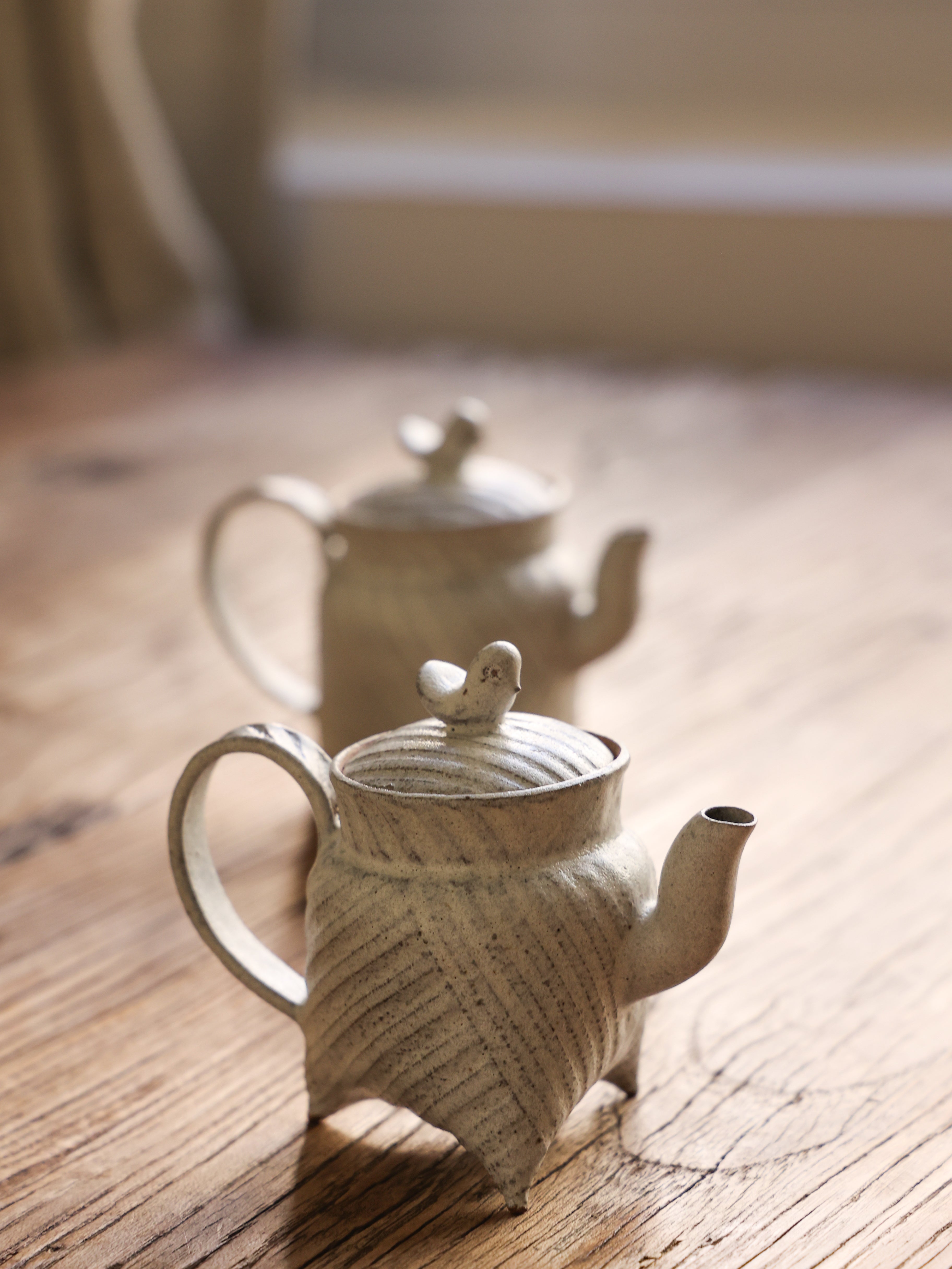 Bird & Three-legged Teapot