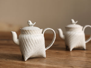 Bird & Three-legged Teapot