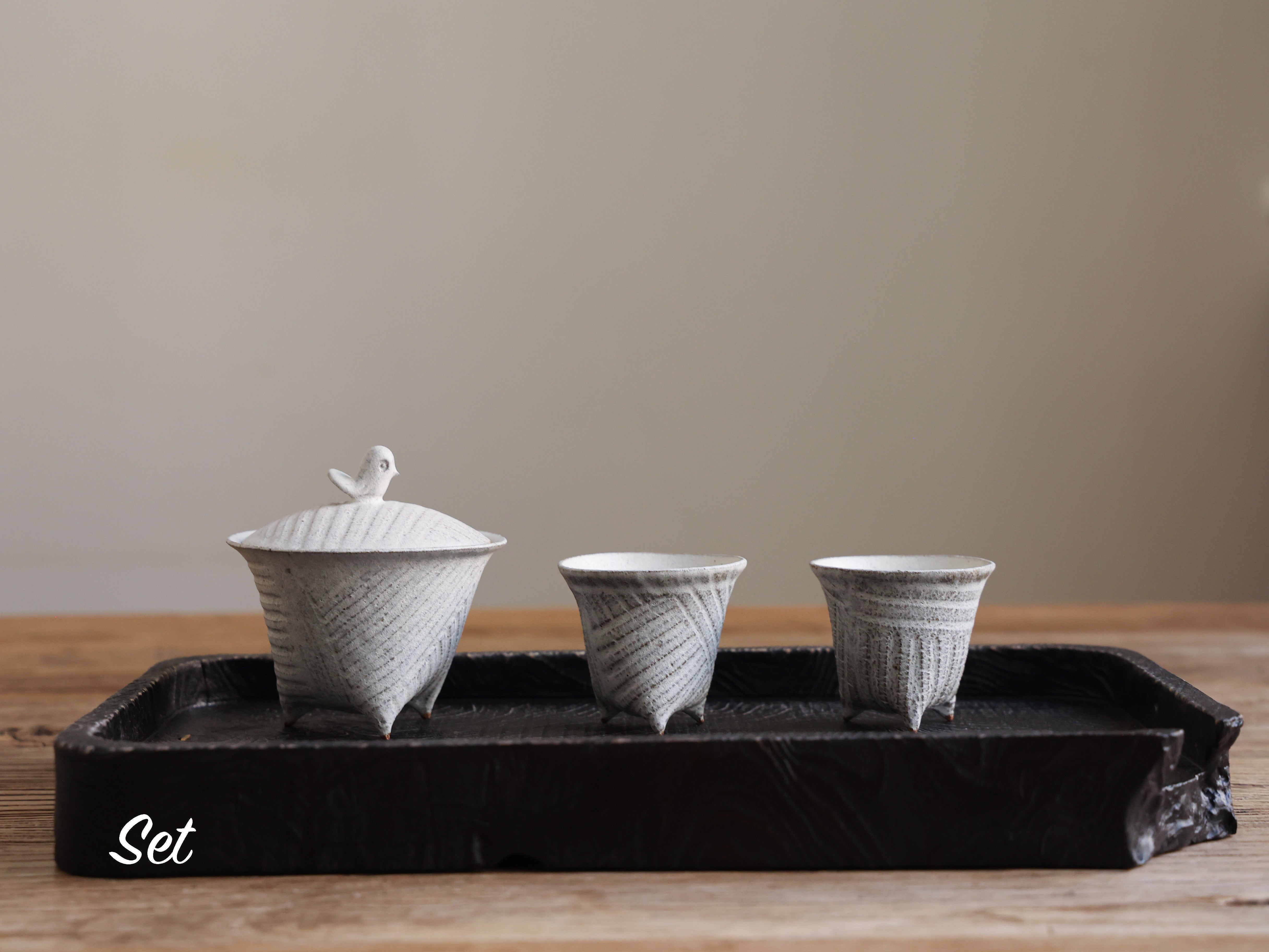 Bird & three-legged Gaiwan