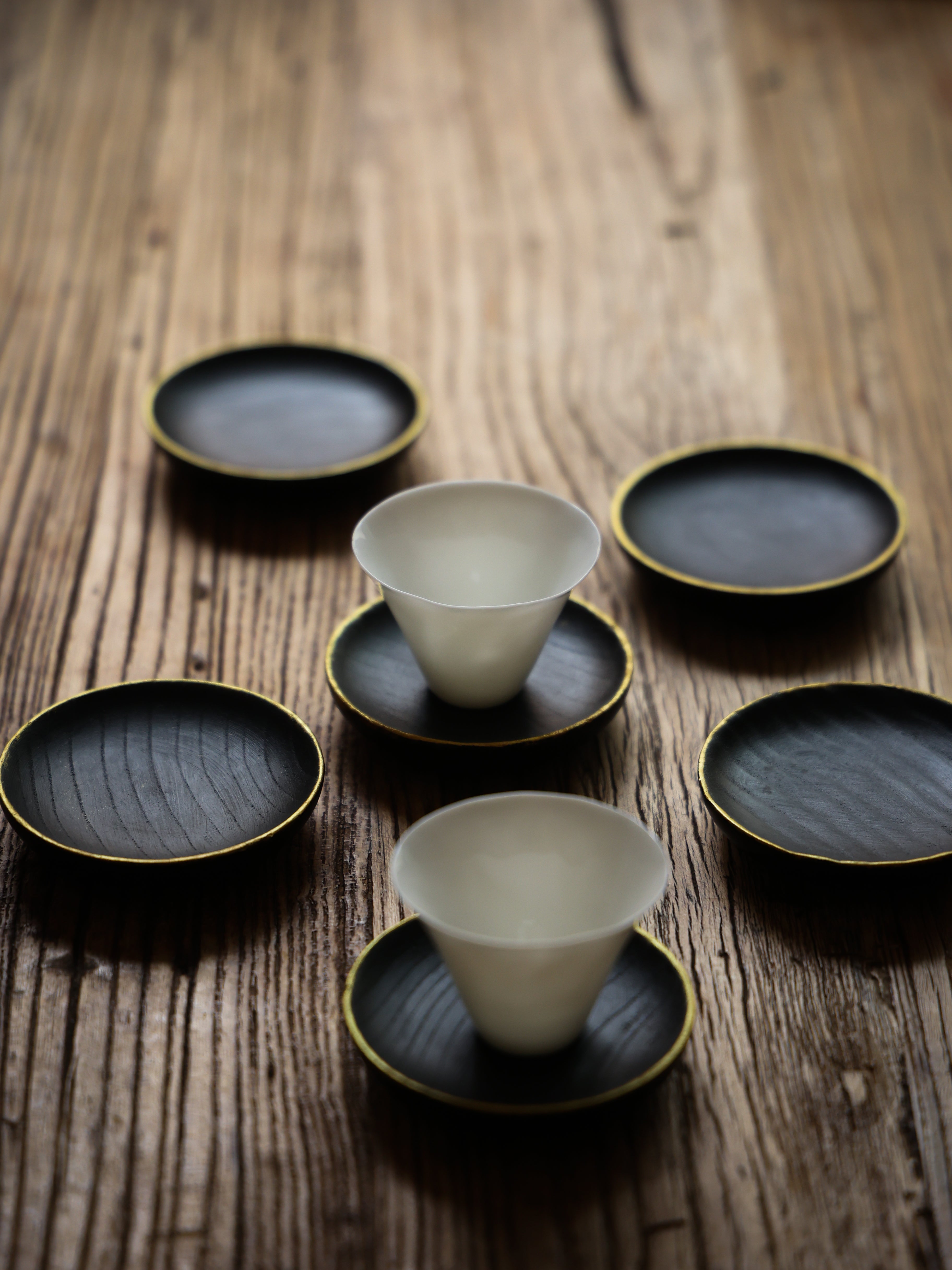 Gold Edge Wood Teacup Holder