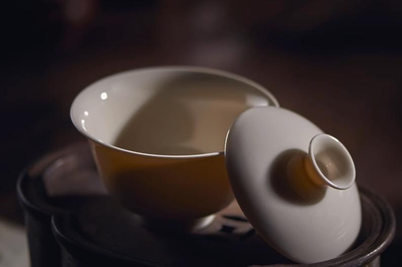 Basic Beige Ceramic Gaiwan