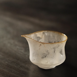 [Qin] Handblown Frost Glass Faircup