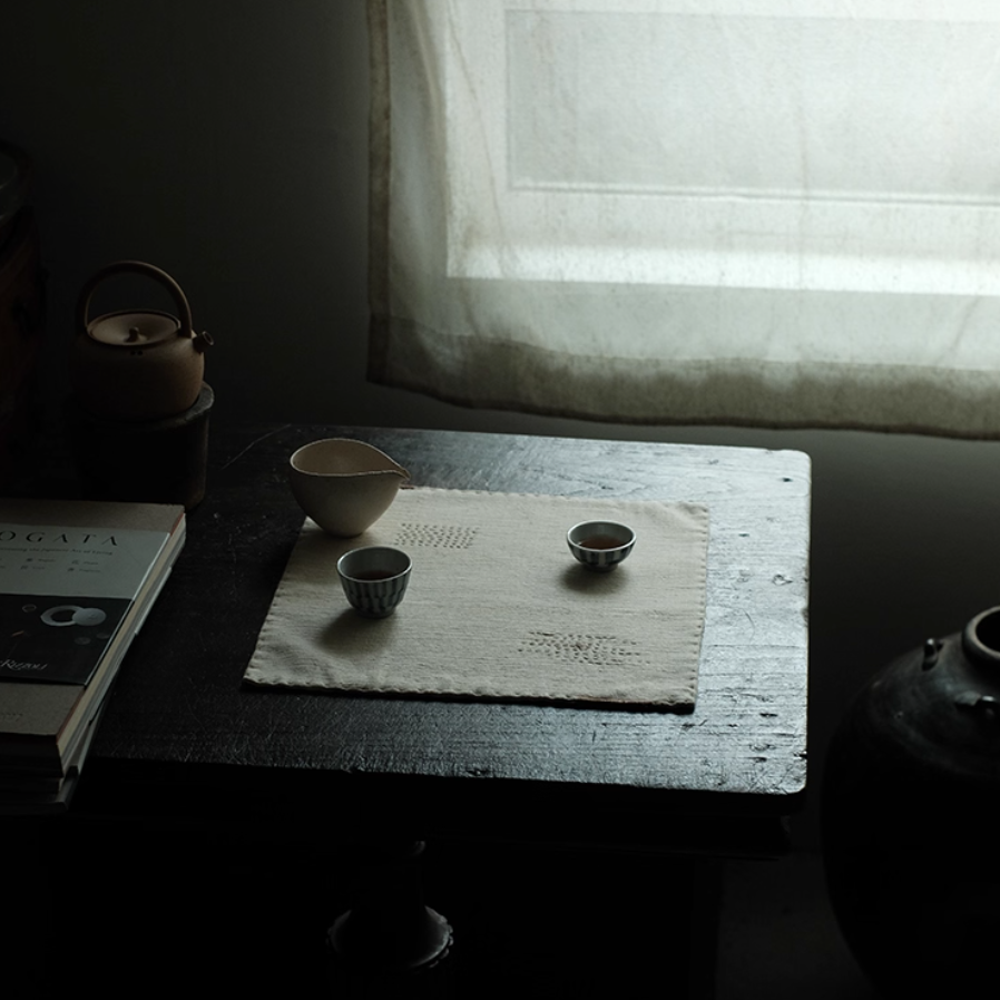 Hand-embroidered Tea Mate -Square