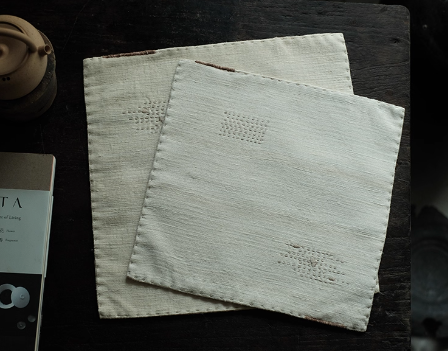 Hand-embroidered Tea Mate -Square