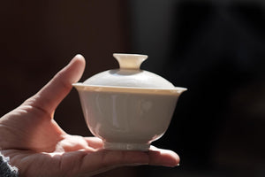 Basic Beige Ceramic Gaiwan