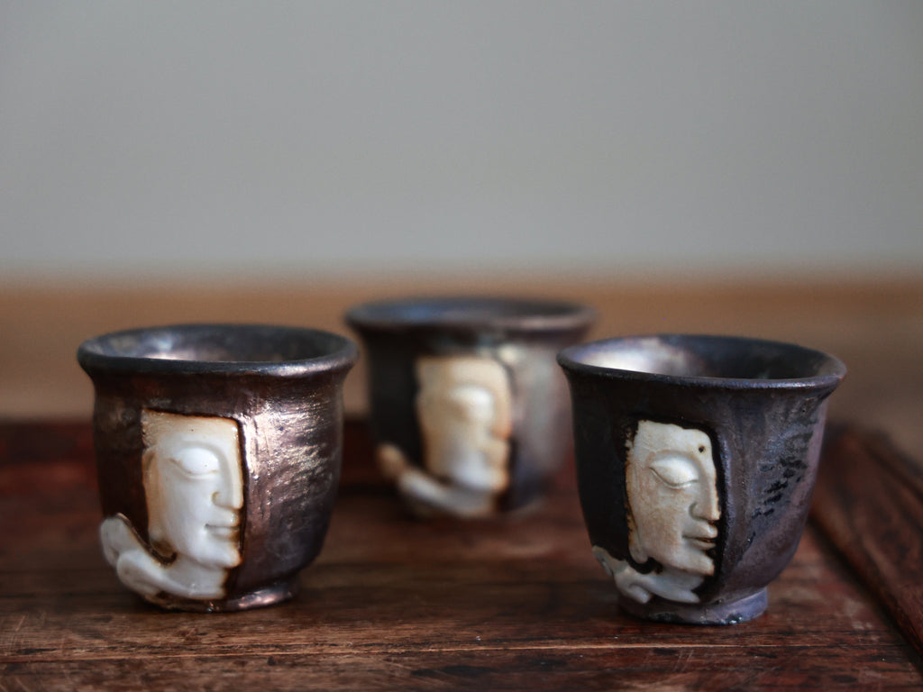 Embossed Face Woodfired Teacup