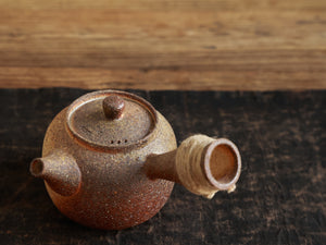 Yunnan Woodfired kettle #002 (available over heat directly)