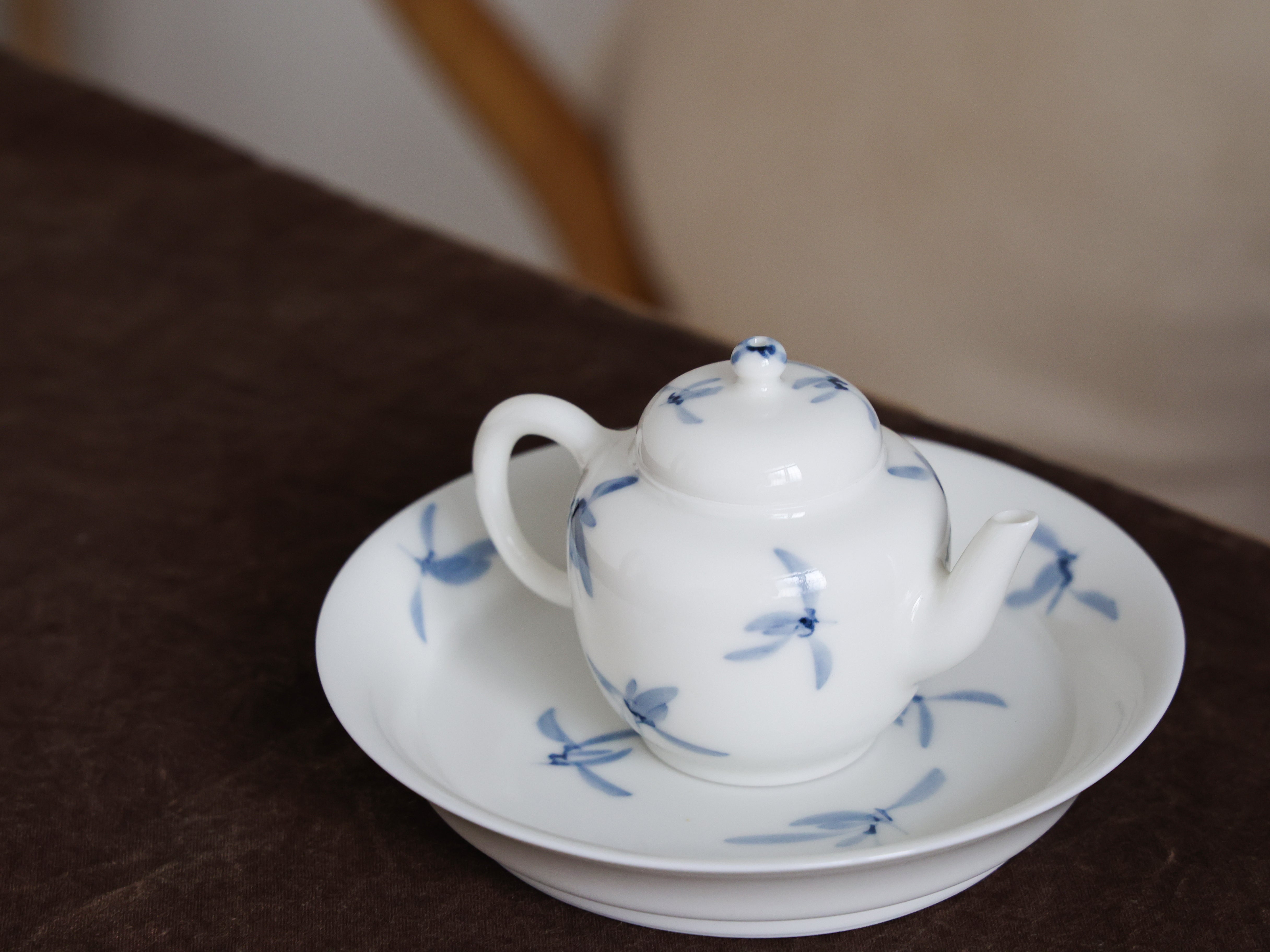 Hanpainted Qinghua Orchids Teapot (with a saucer)