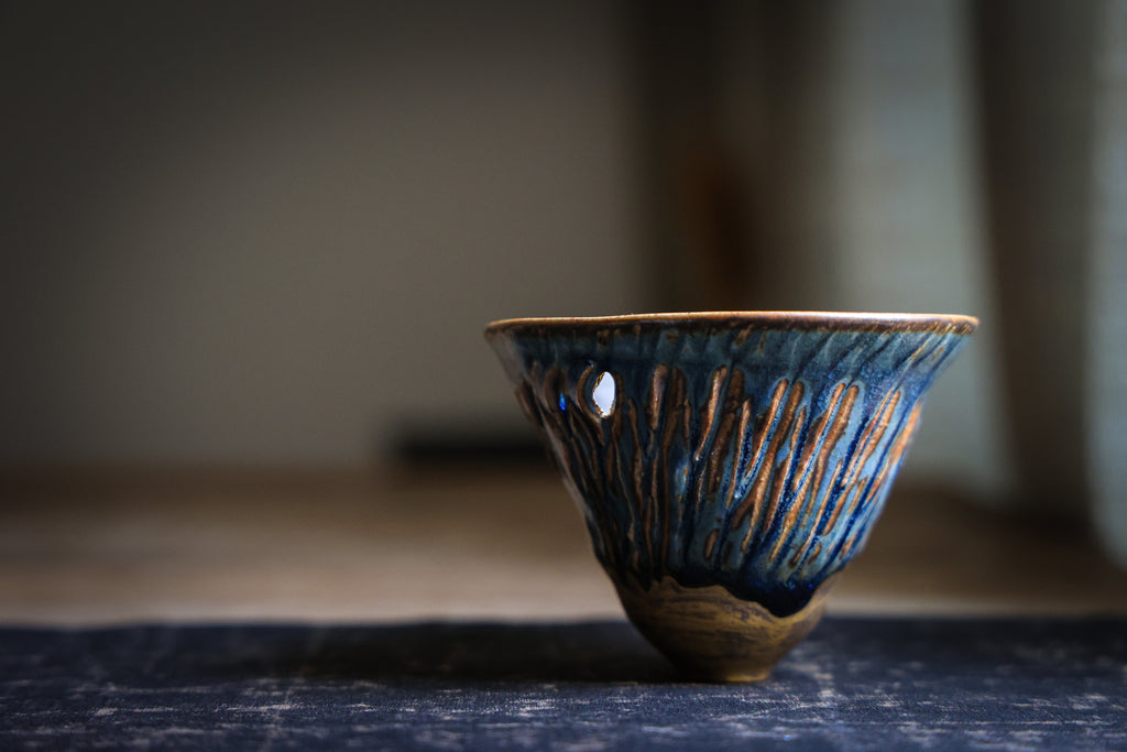 Bian Gold bottom Teacup- Limited Edition