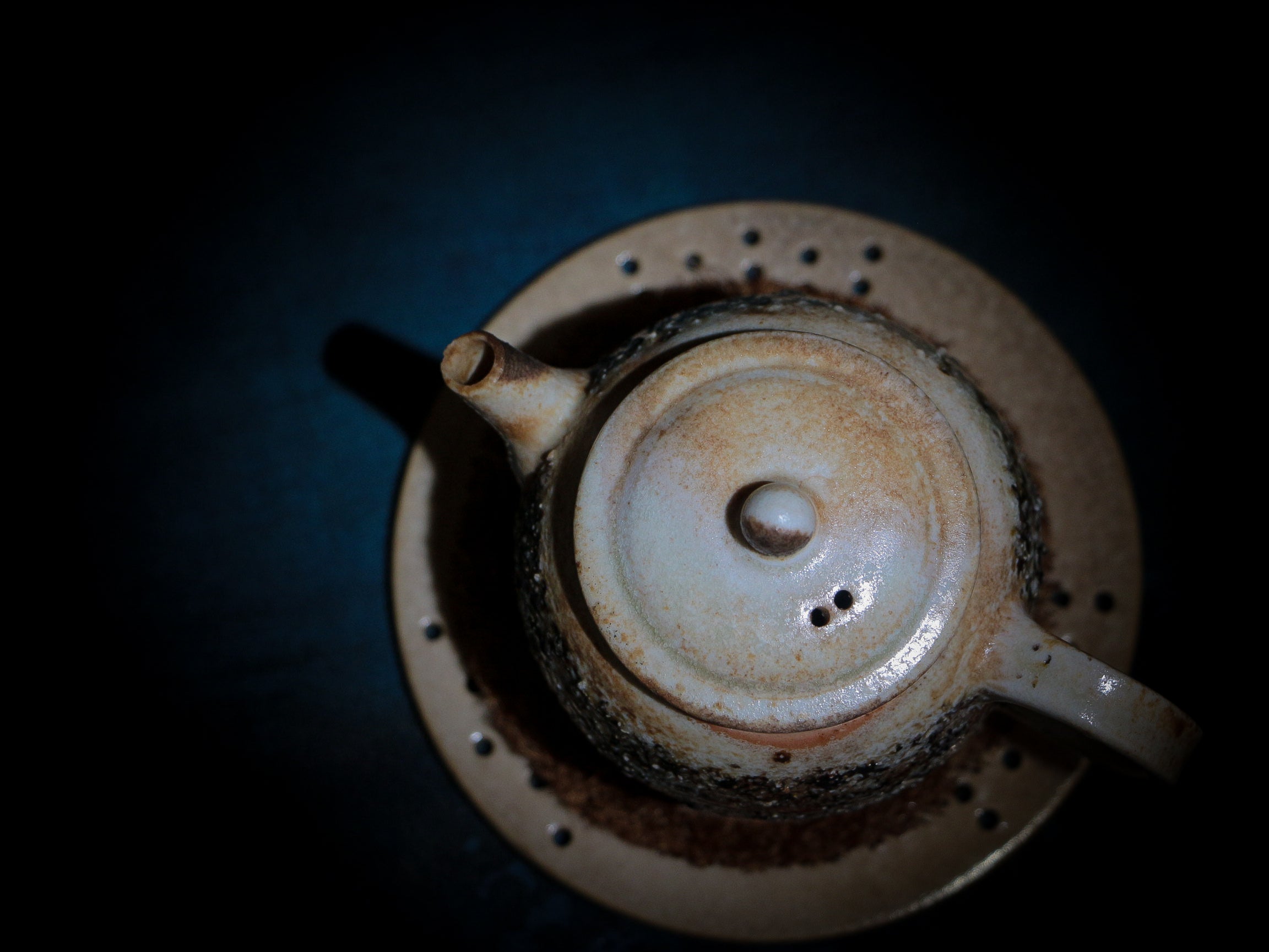 Grainy Woodfired Teapot