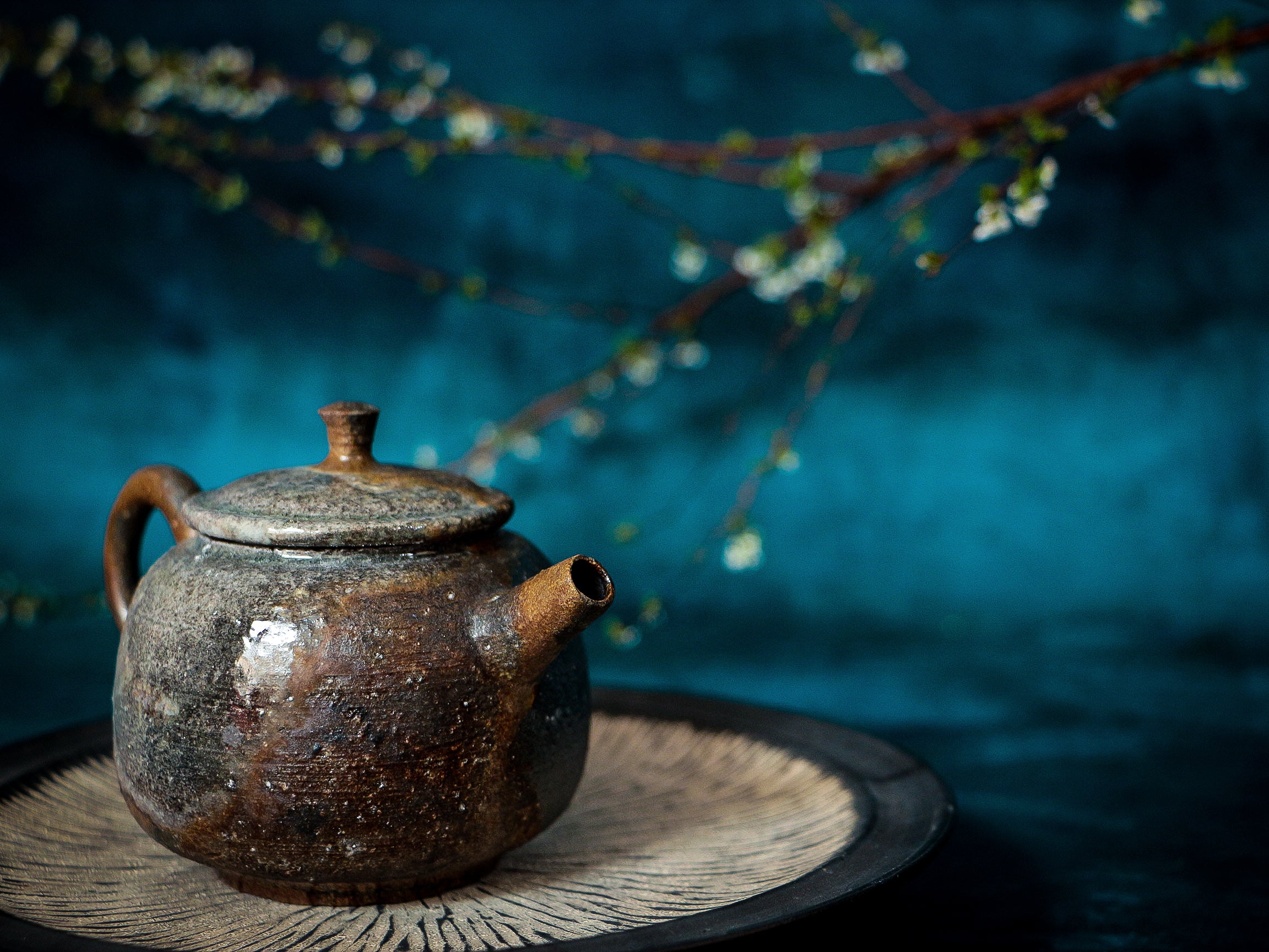 Side-to-side Woodfired Teapot
